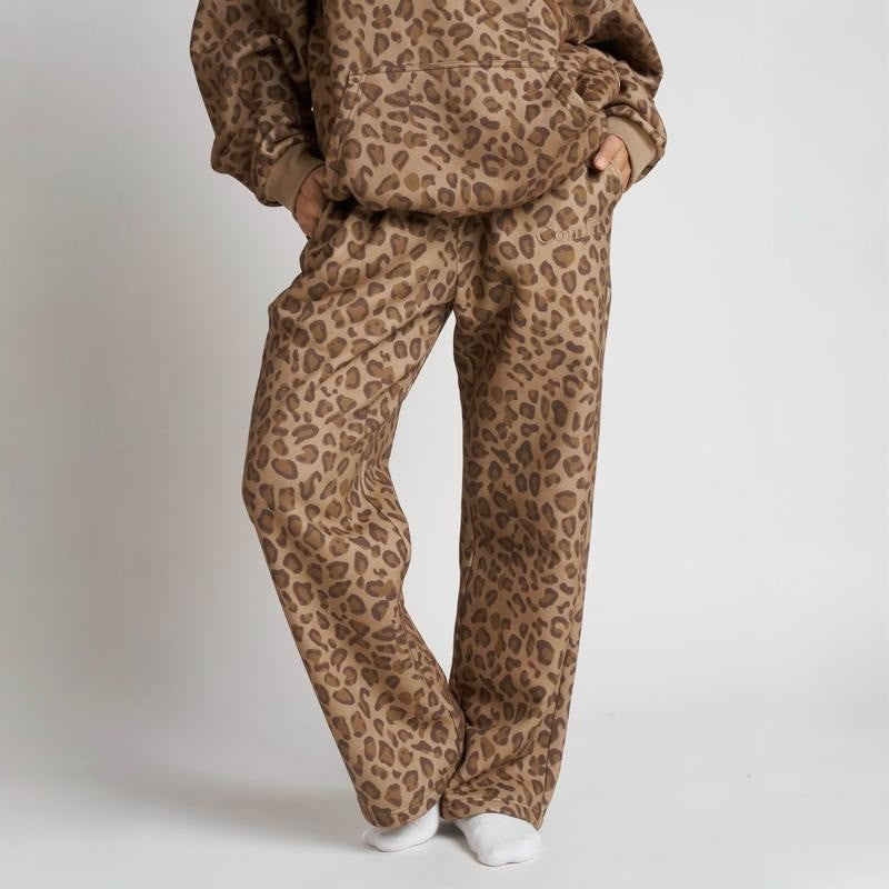 Mila | Cozy Leopard Sweats