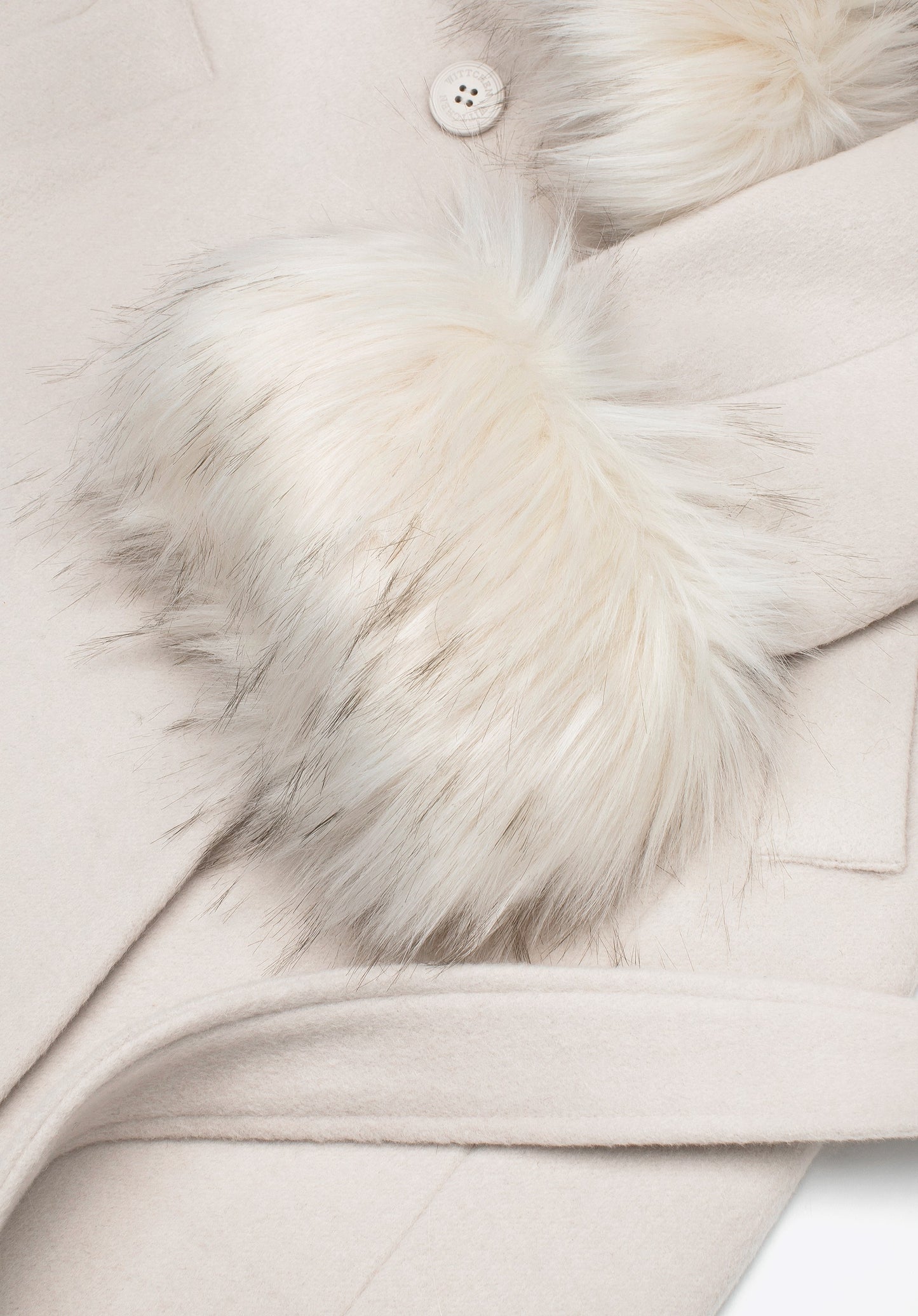 Freja | wool-blend coat with faux fur