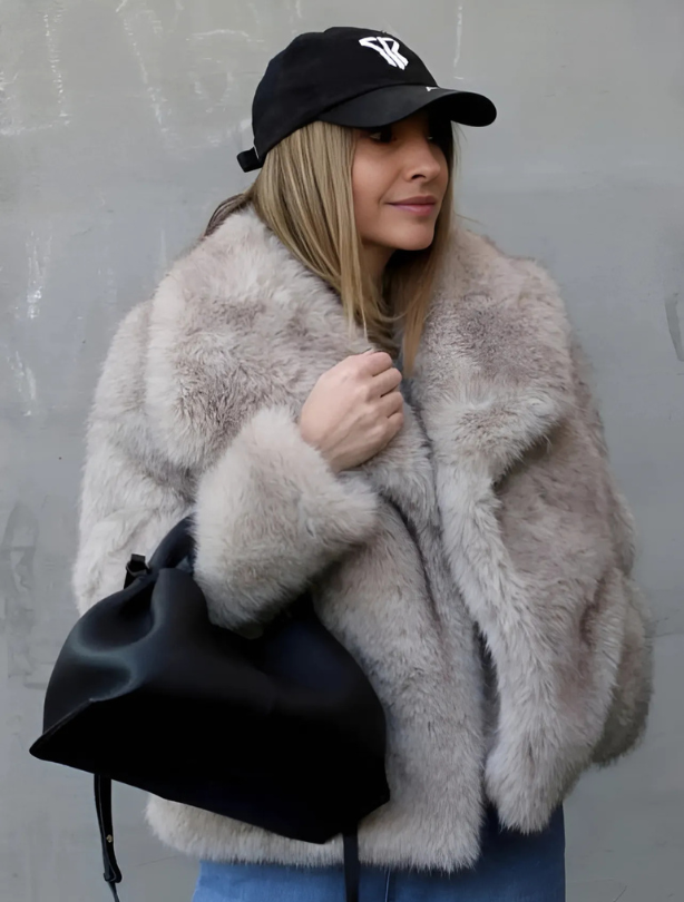 Luna | Winter Elegance Teddy Coat