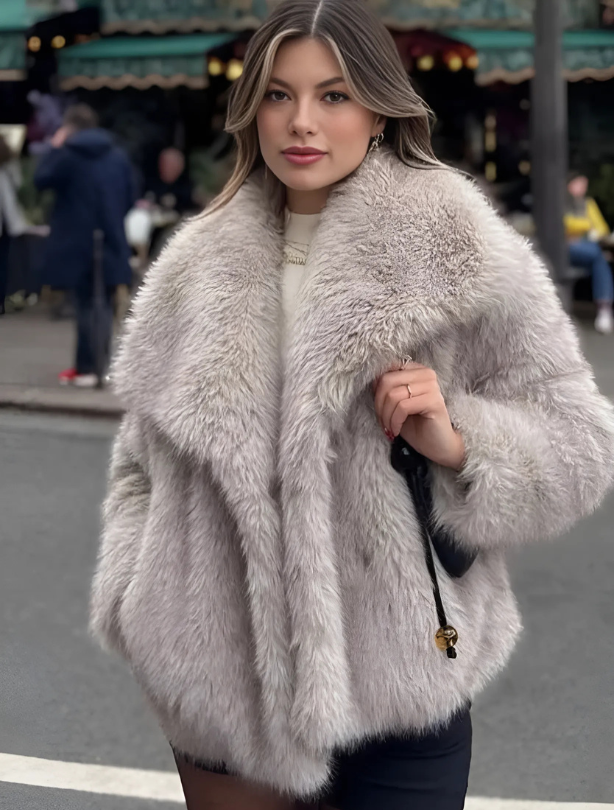 Luna | Winter Elegance Teddy Coat