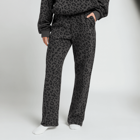 Mila | Cozy Leopard Sweats